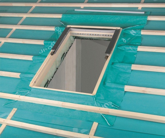 XDP наружный утеплённый гидроизоляционный оклад  Универсальный оклад XDP позволяет наилучшим образом обеспечить гидро- и теплоизоляцию в зоне окна для крыши.
